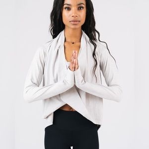 Shia Active Cream Colored Yoga Shawl size Medium